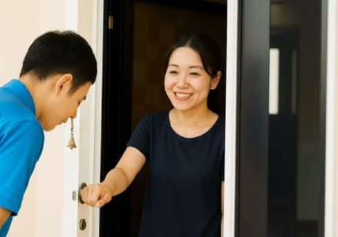 スタッフを迎え入れるお客様